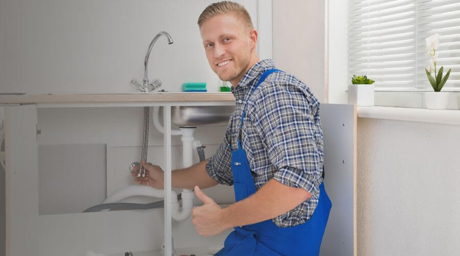 24/7 Plumbing Response in Cuero, TX